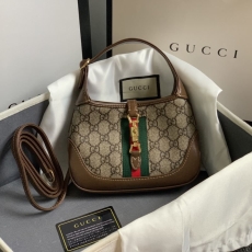 Gucci Hobo Bags